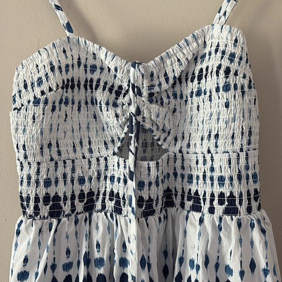 NWT Universal Thread Smocked Cut-Out Maxi Sundress Blue White Multicolor Size S - Picture 5 of 14